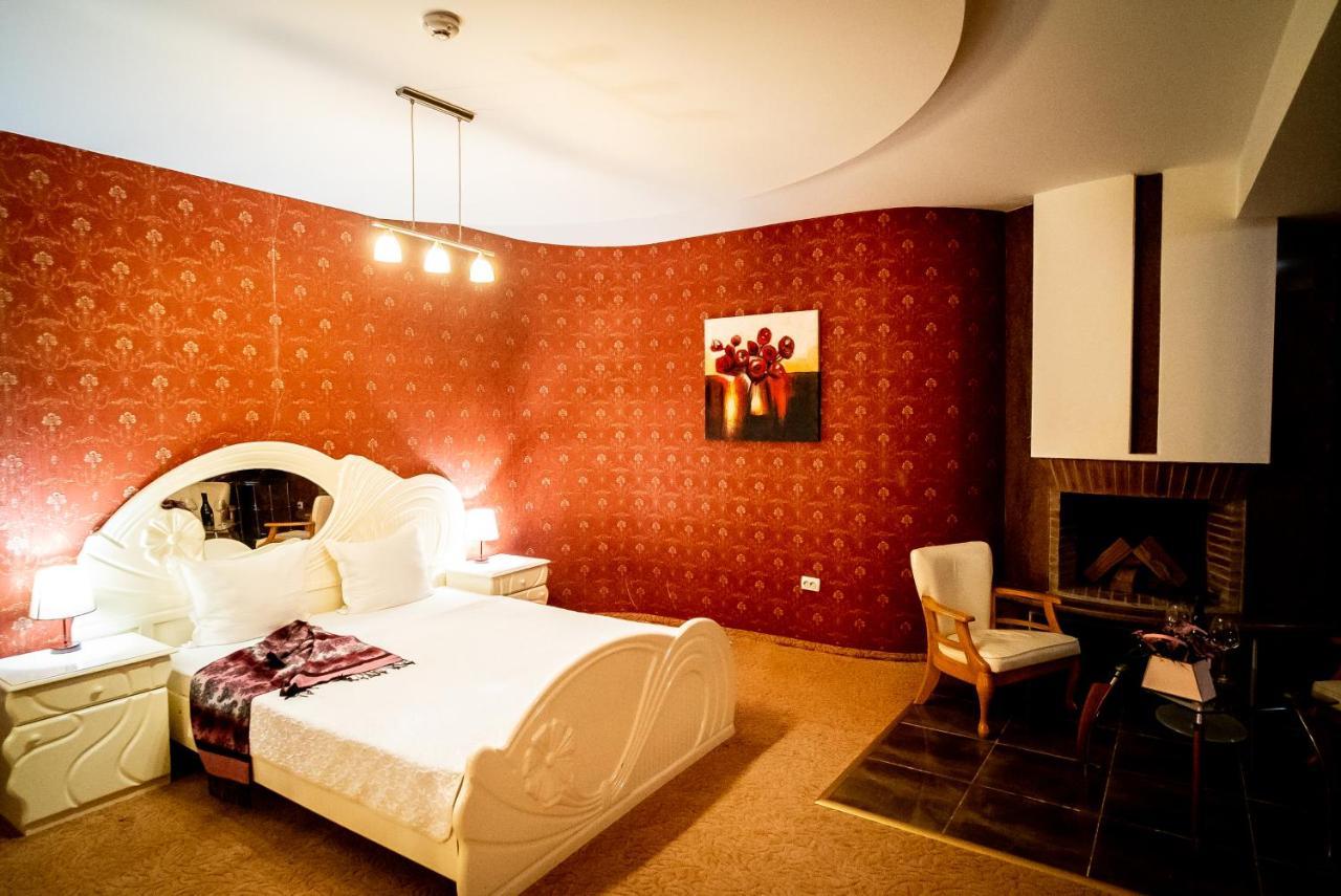 Globus Hotel Plovdiv Exterior photo