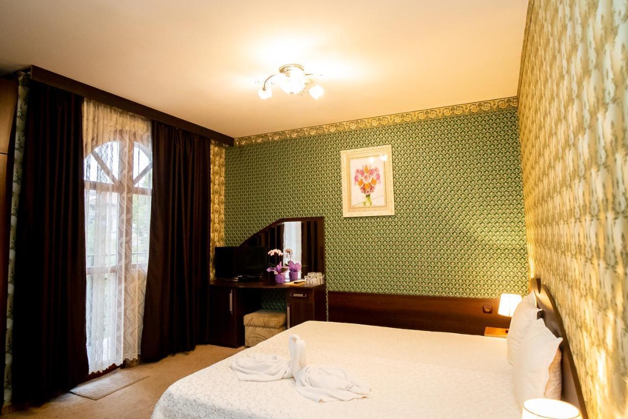 Globus Hotel Plovdiv Exterior photo